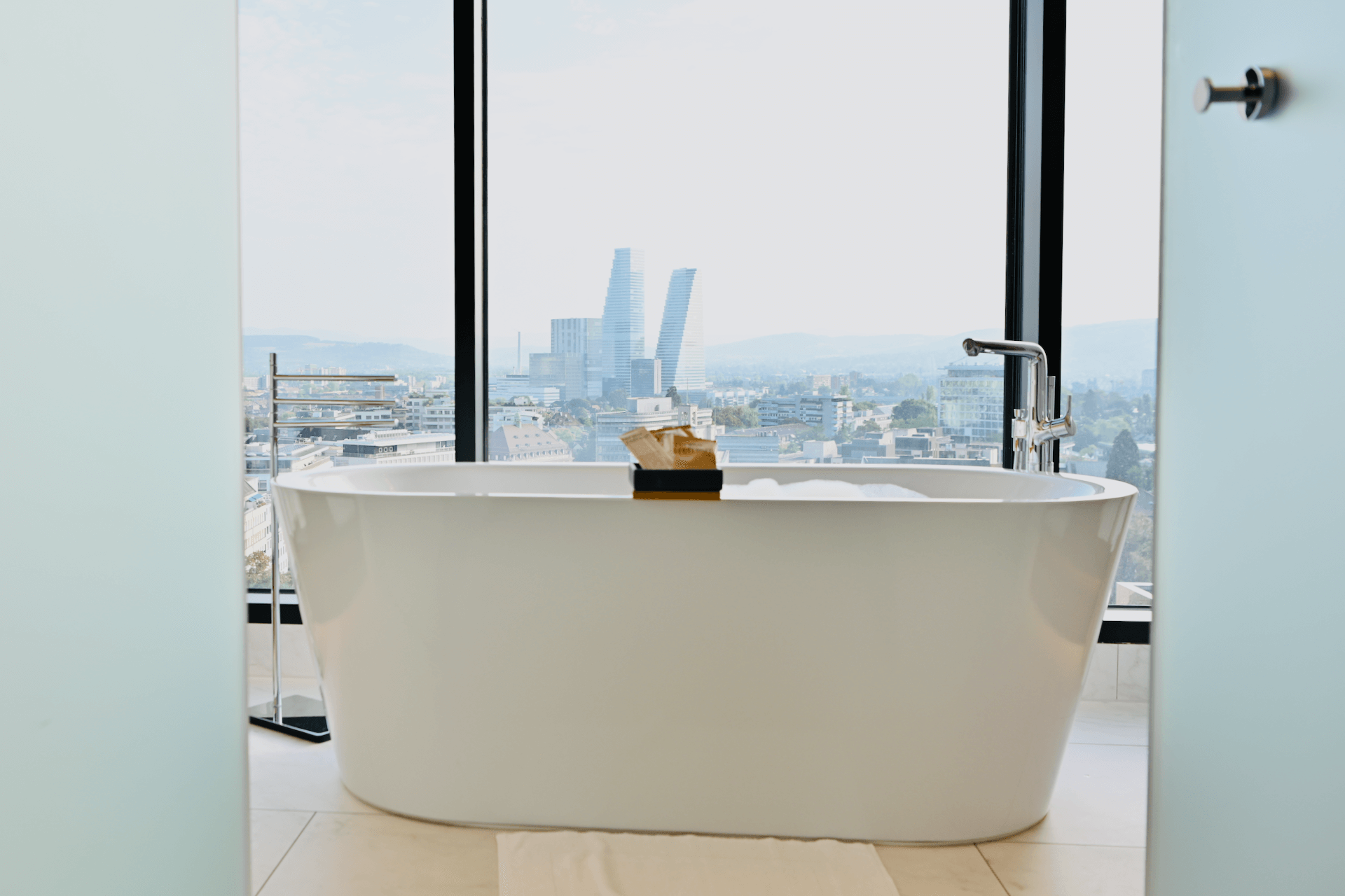 Mövenpick Hotel Basel - the Coolest Bath with a View & Design Hotel in Town