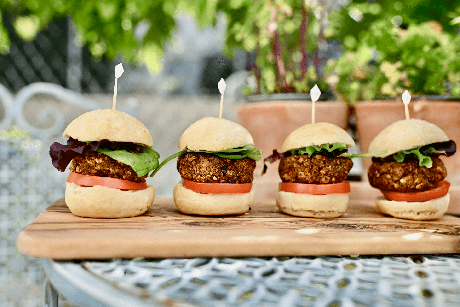 The New Apero Riche - Australian Sparkling Red & Mini Vegan Burgers